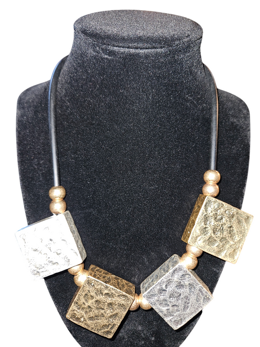 Cube Chunky Necklace #900